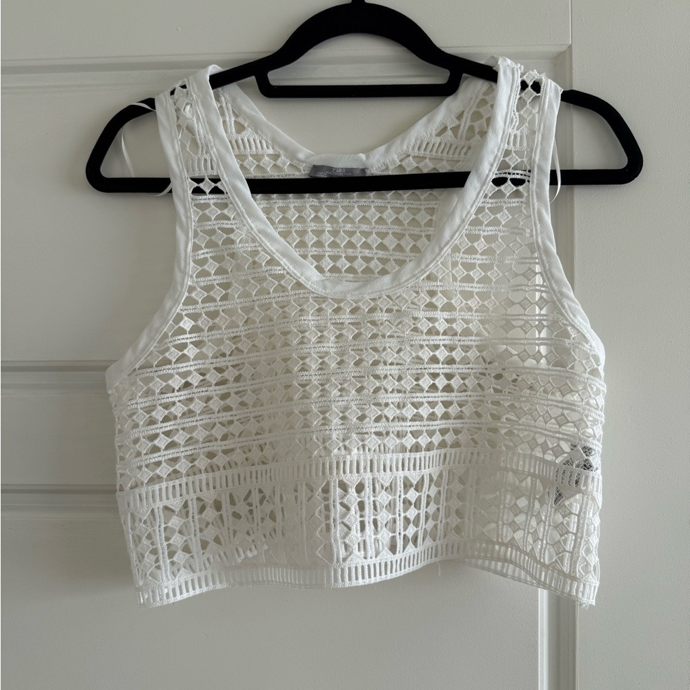 NWOT Zara White Crochet Crop Top Size Medium